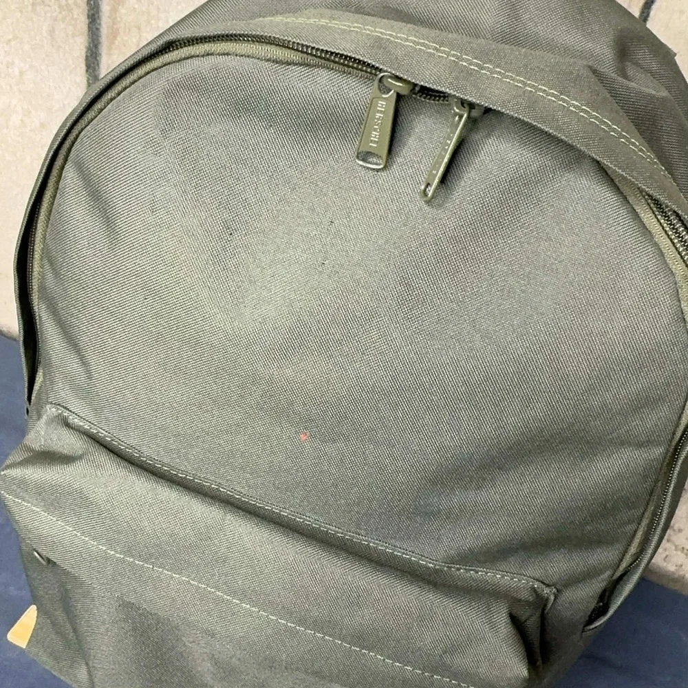 NEW Herschel Supply Classic XL Backpack 30L Ivy Green 220129S339 Academia School